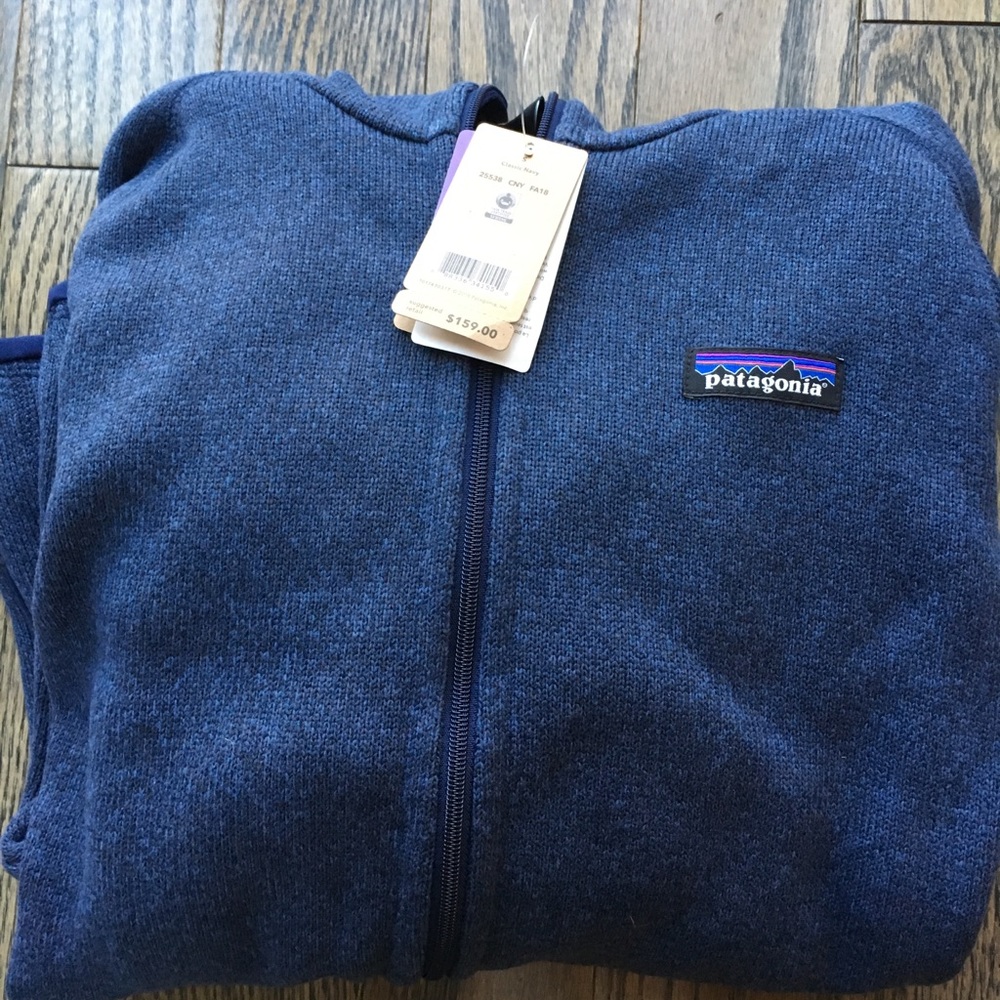 Patagonia Women’s navy zip up